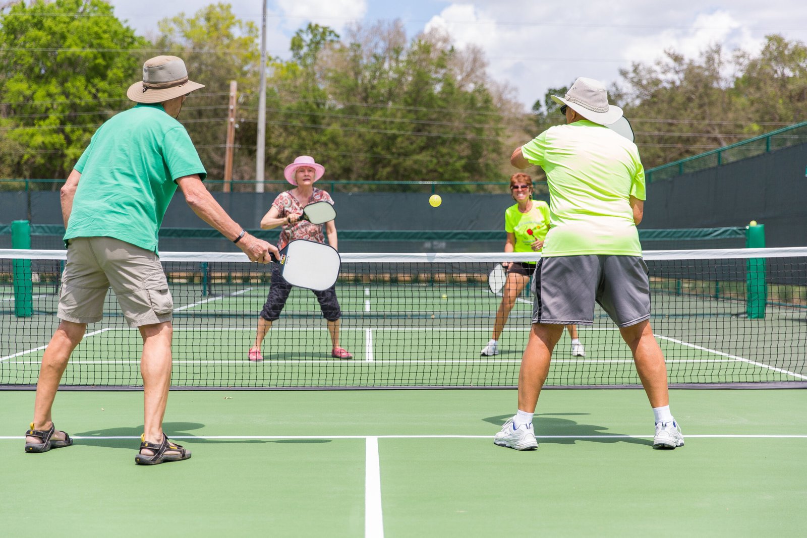 Deceptive Angles: The Inside-Out Shot in Pickleball