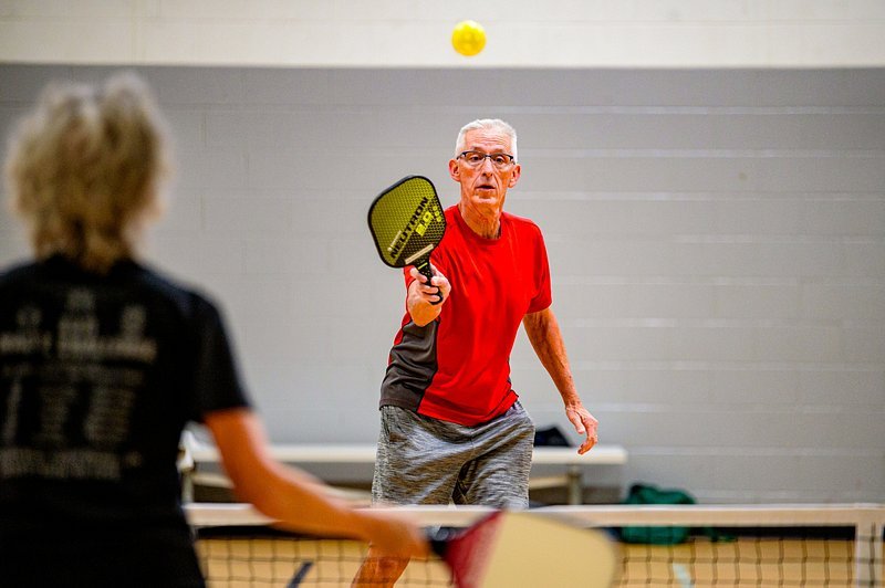 Stay Cool⁢ and Comfortable: Key Features to ‍Look for in‍ Sweat-Wicking ⁣Pickleball Apparel