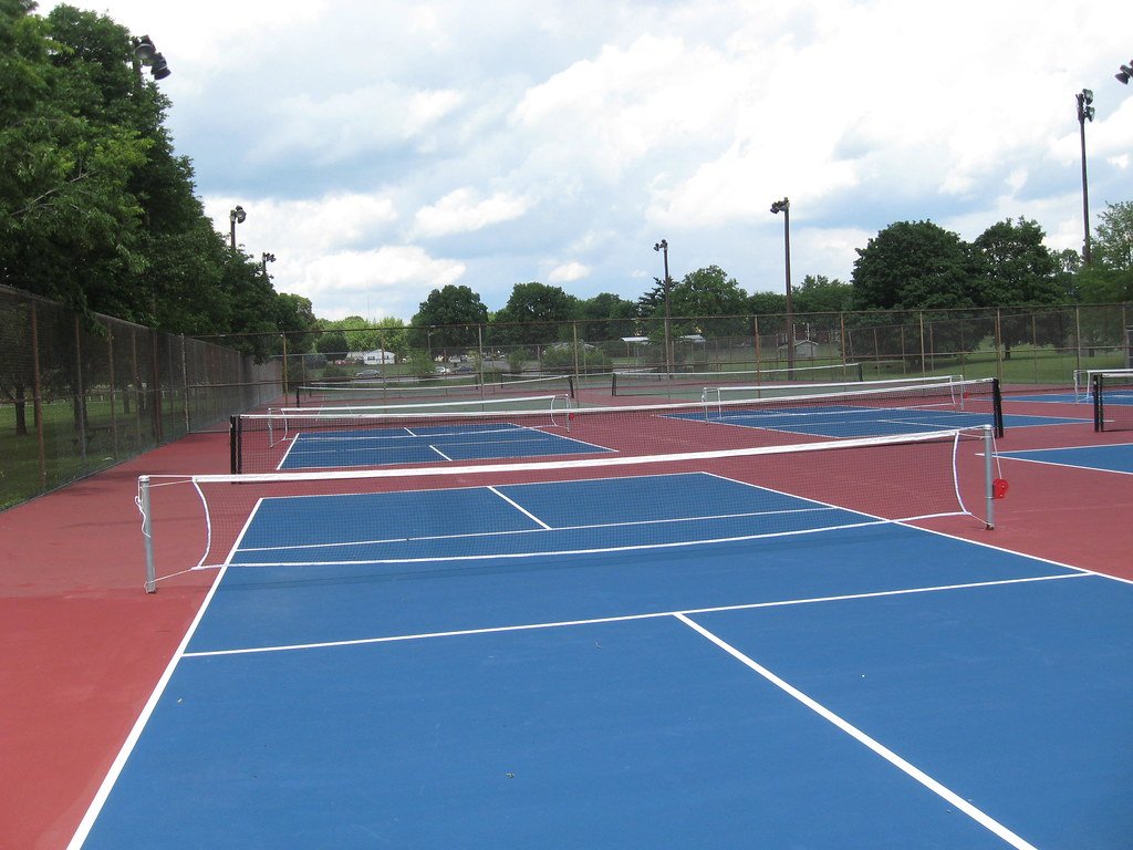 Top Recommendations for Pickleball Courts near Golf Courses