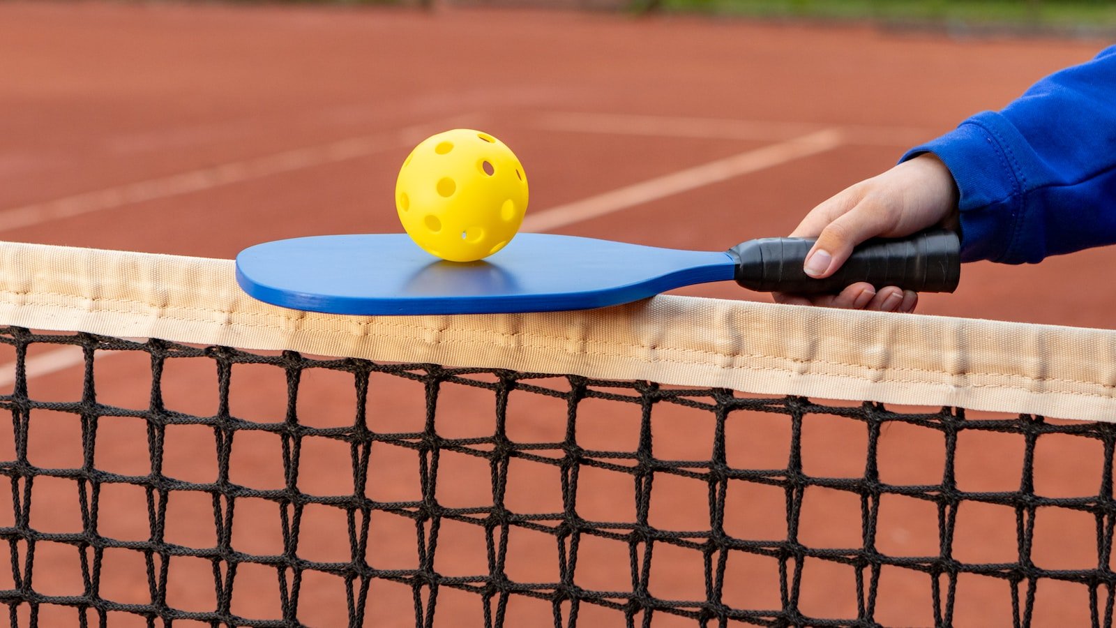 Bouncing ​to Better Health: How Pickleball Can Improve Physical Fitness and⁢ Well-being